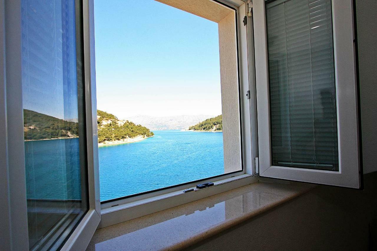 Apartmani Nila Pucisca Exteriér fotografie