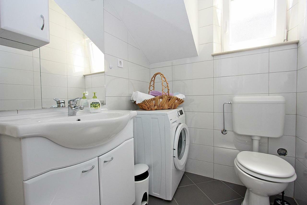 Apartmani Nila Pucisca Exteriér fotografie