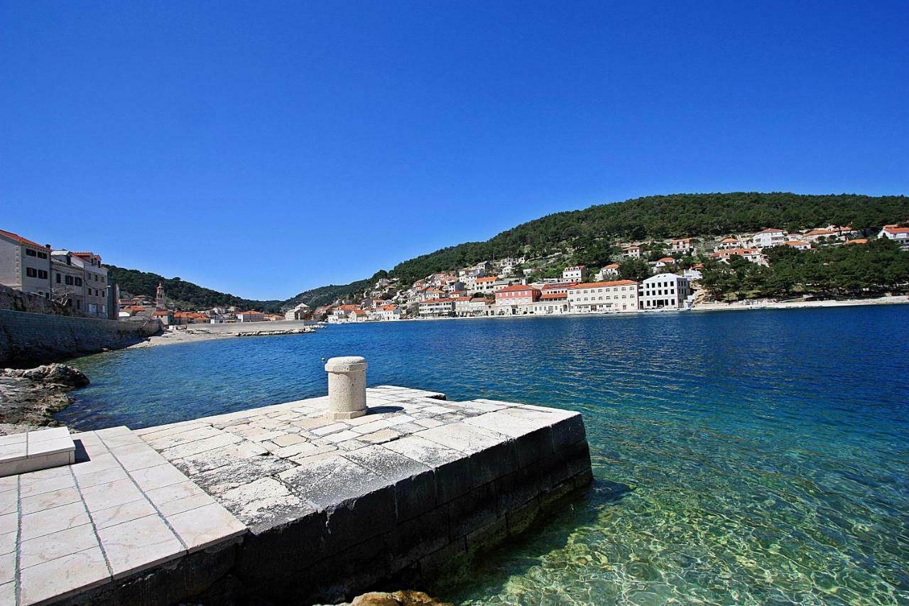 Apartmani Nila Pucisca Exteriér fotografie